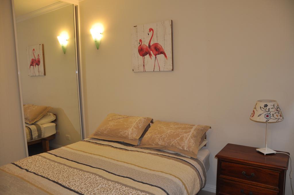 בריסביין Modern 3 Bedroom Apartment In Traditional Queenslander , Patio, Leafy Yard, Pool מראה חיצוני תמונה